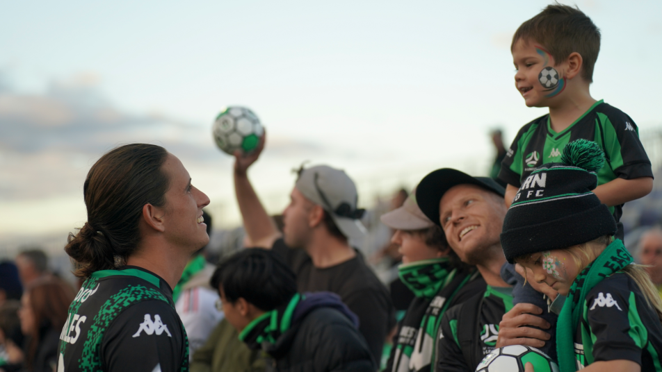 Western United fans Tarneit